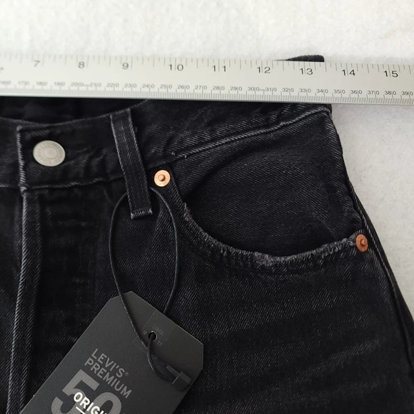 Levi's 501 Studded Cropped Jeans - Picture 7 of 8